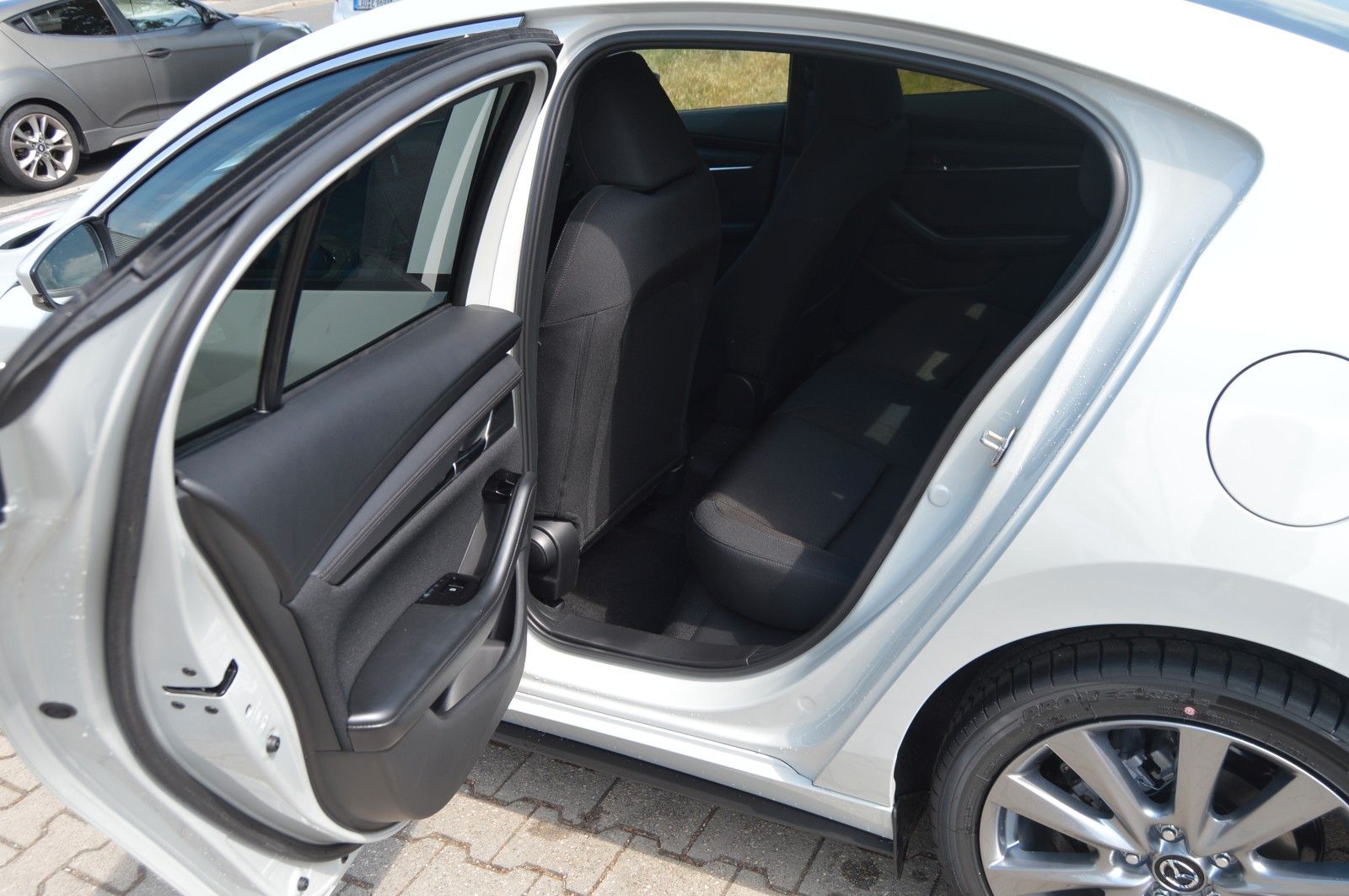 Mazda 3 Benzin 140PS 6AG Exclusive-line 4-Türer SHZ foto 10