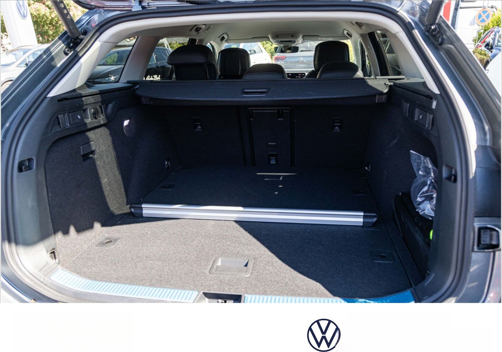Volkswagen Passat Variant 2.0 TDI "Elegance" DSG Navi LED D foto 16