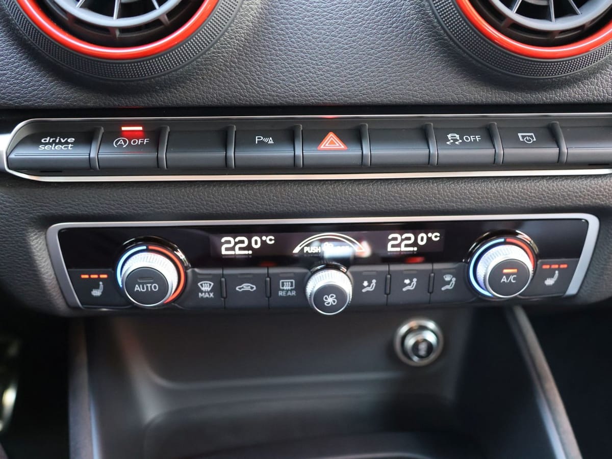 Audi RS 3 Sportback S tronic ACC PANO LED RFK foto 23