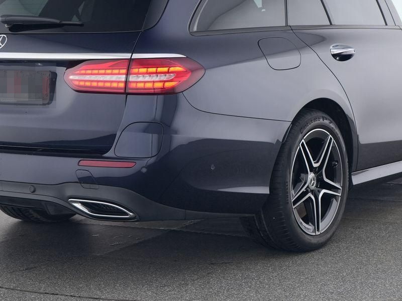 Mercedes-Benz E 300 T de, 4 Matic, AMG line, Head-up, AHK, ... foto 3