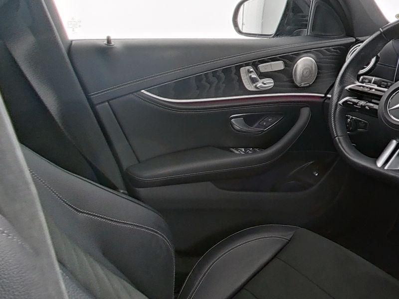 Mercedes-Benz E 300 T de, 4 Matic, AMG line, Head-up, AHK, ... foto 5