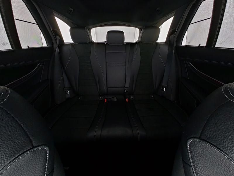 Mercedes-Benz E 300 T de, 4 Matic, AMG line, Head-up, AHK, ... foto 9