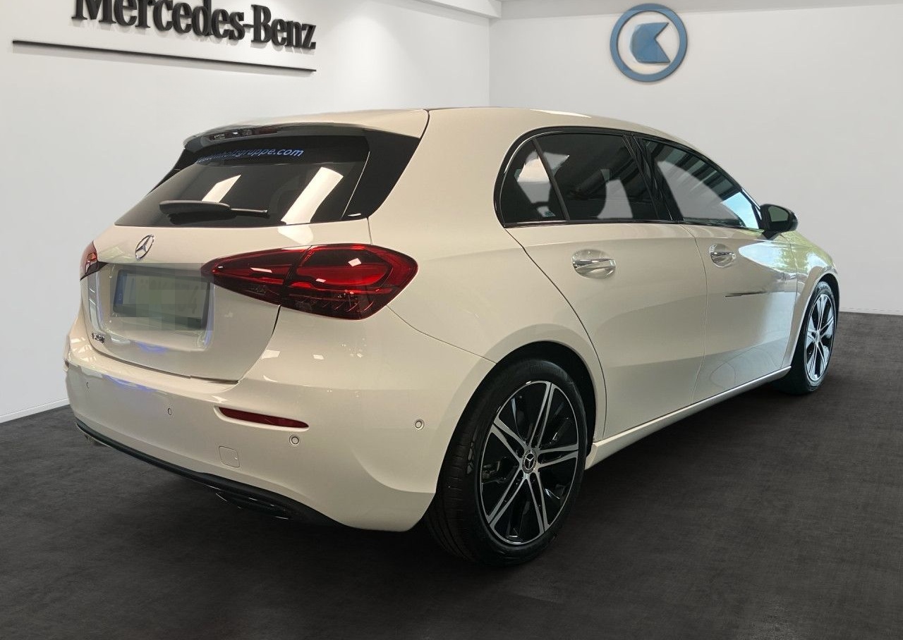 Mercedes-Benz A 250 4MATIC PROGRESSIVE+AHK+KEYLESS+DISTRONIC foto 4