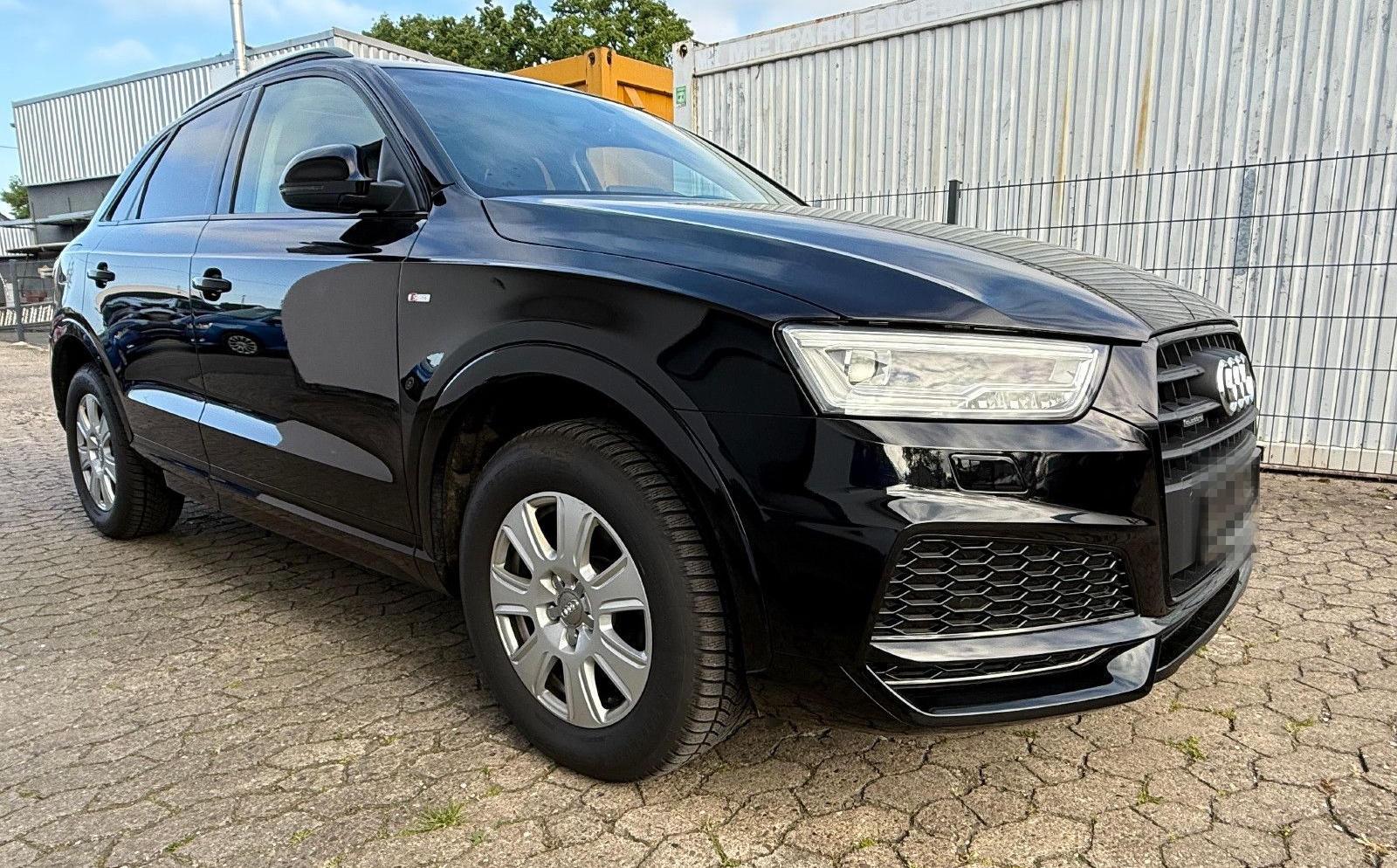 Audi Q3 S-Line Sport quattro foto 2