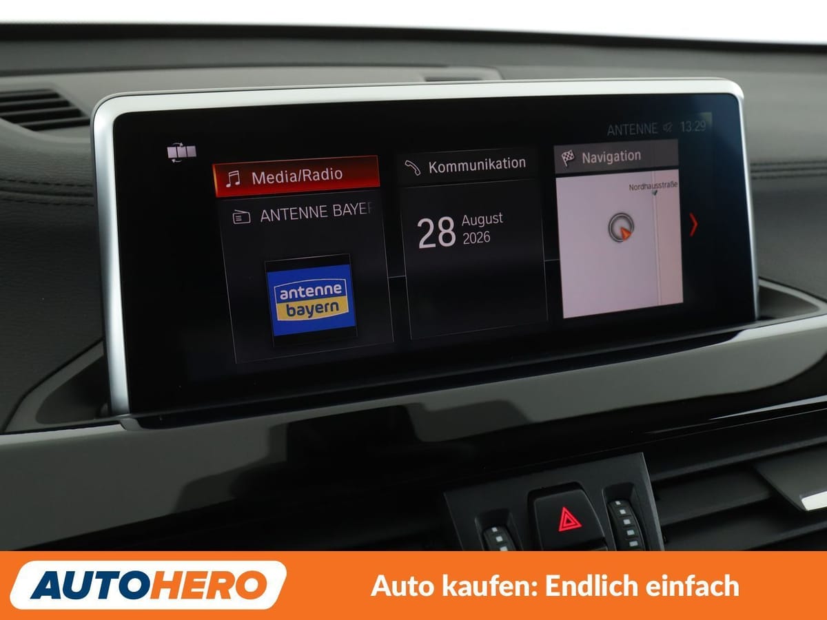 BMW X1 xDrive 20i Sport Line Aut. NAV LED TEMPO CAM foto 21