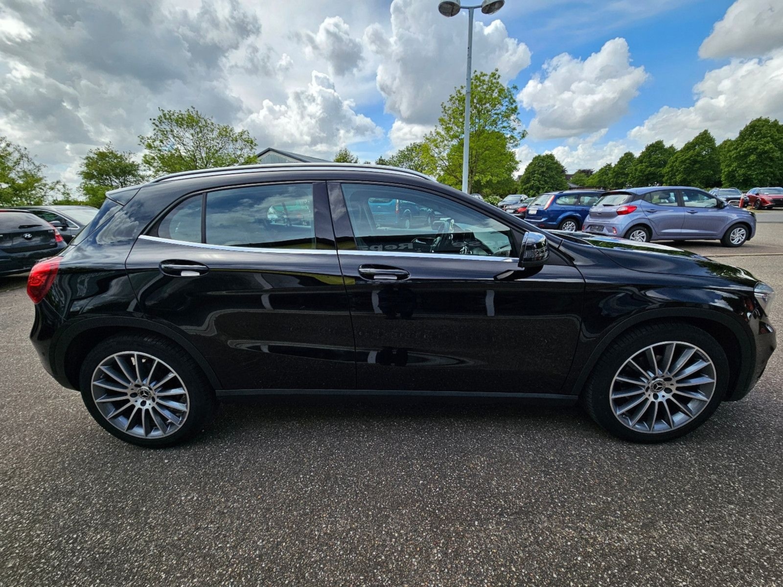 Mercedes-Benz GLA 200 CDI Automatik Panoramaglasdach Navi AHK foto 7