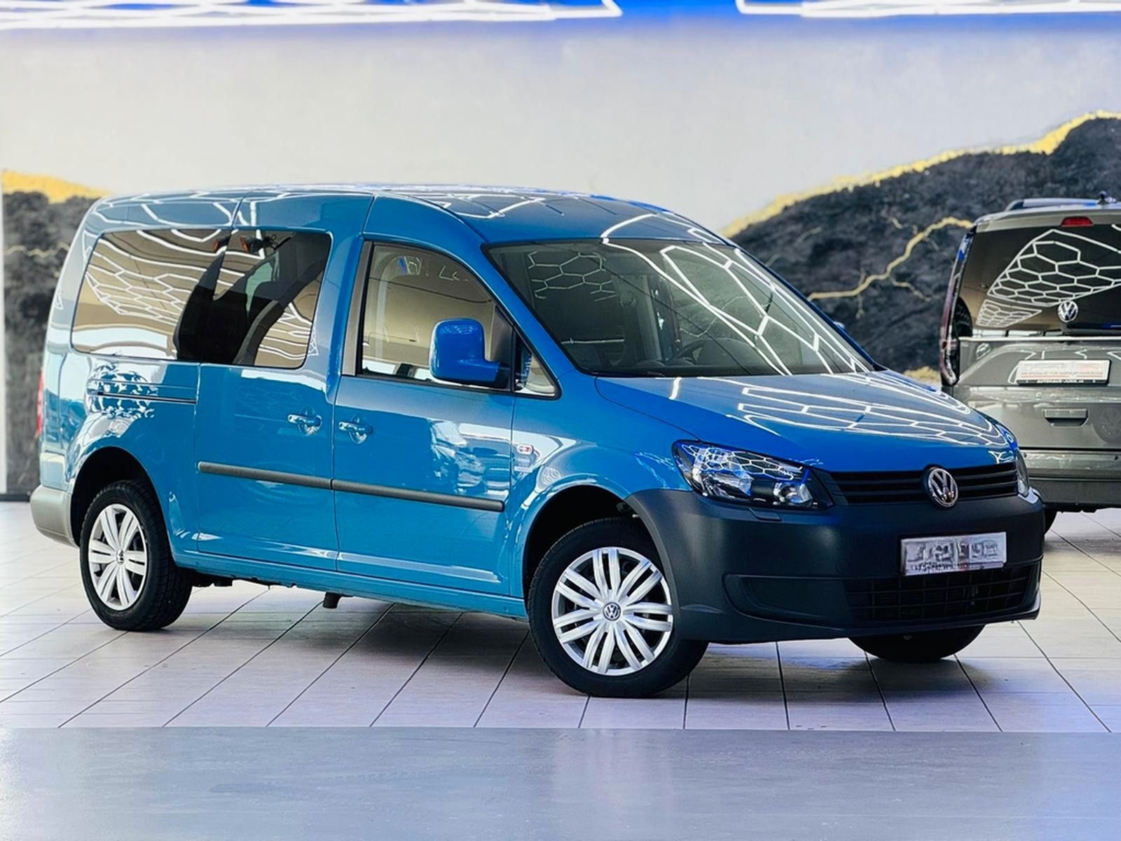 Volkswagen Caddy-Maxi-DSG-Behindertengerecht-Rampe- foto 4