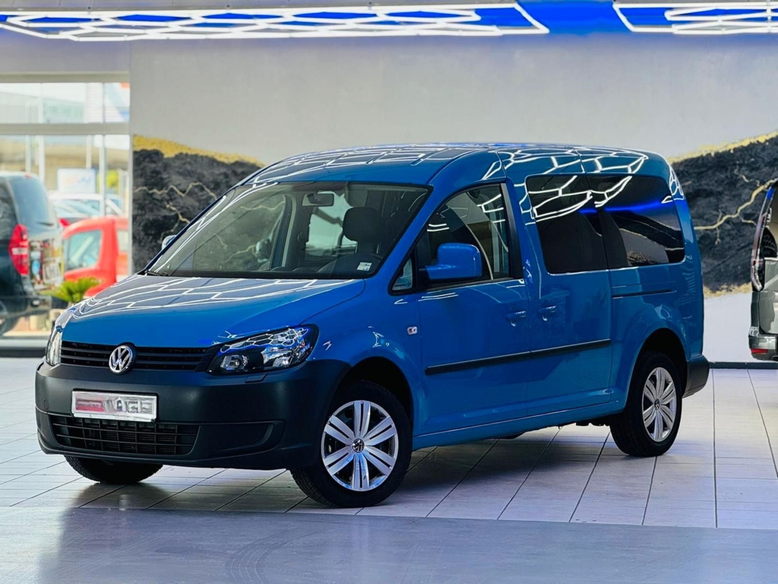 Volkswagen Caddy-Maxi-DSG-Behindertengerecht-Rampe- foto 5