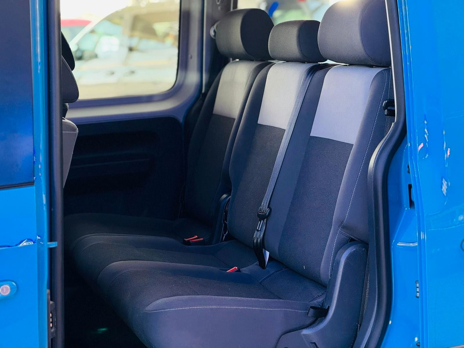 Volkswagen Caddy-Maxi-DSG-Behindertengerecht-Rampe- foto 10
