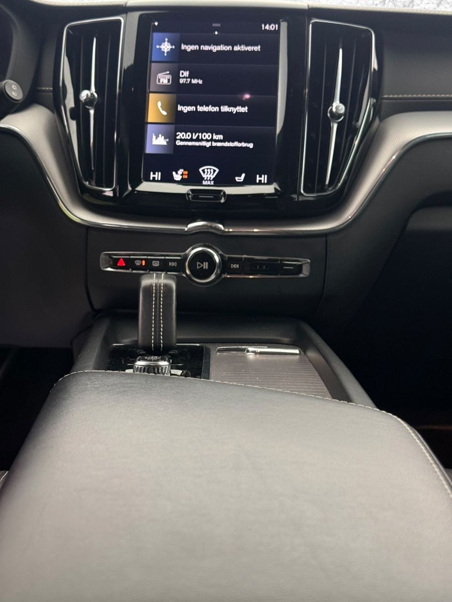 Volvo XC 60 XC60 R Design 2WD LED 1ERH ACC foto 14