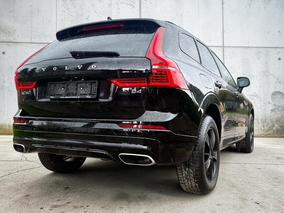 Volvo XC 60 XC60 R Design 2WD LED 1ERH ACC foto 8