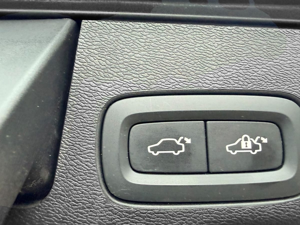 Volvo XC 60 XC60 R Design 2WD LED 1ERH ACC foto 10