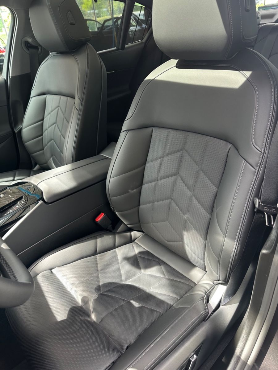 BMW 520 d xDrive Lim.  Standh., Panorama-Schiebedach foto 13