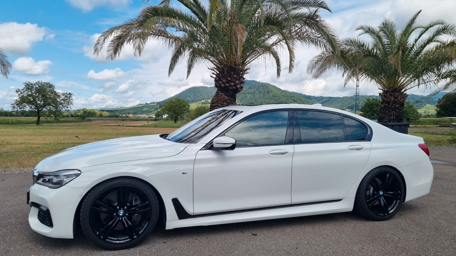 BMW 750 i M PERFORMANCE PAKET