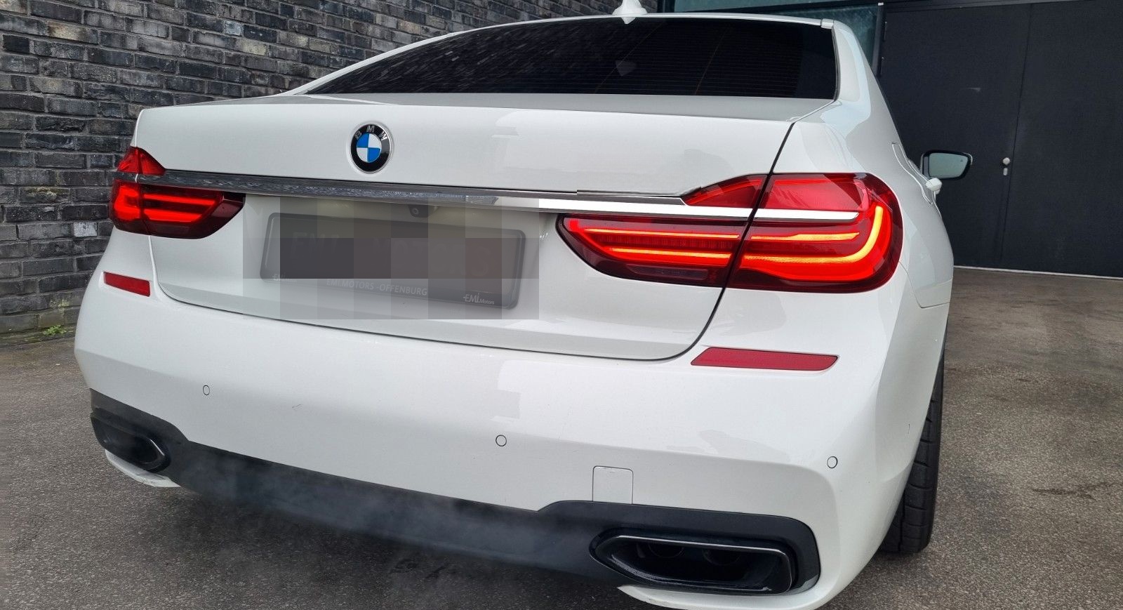 BMW 750 i M PERFORMANCE PAKET foto 12