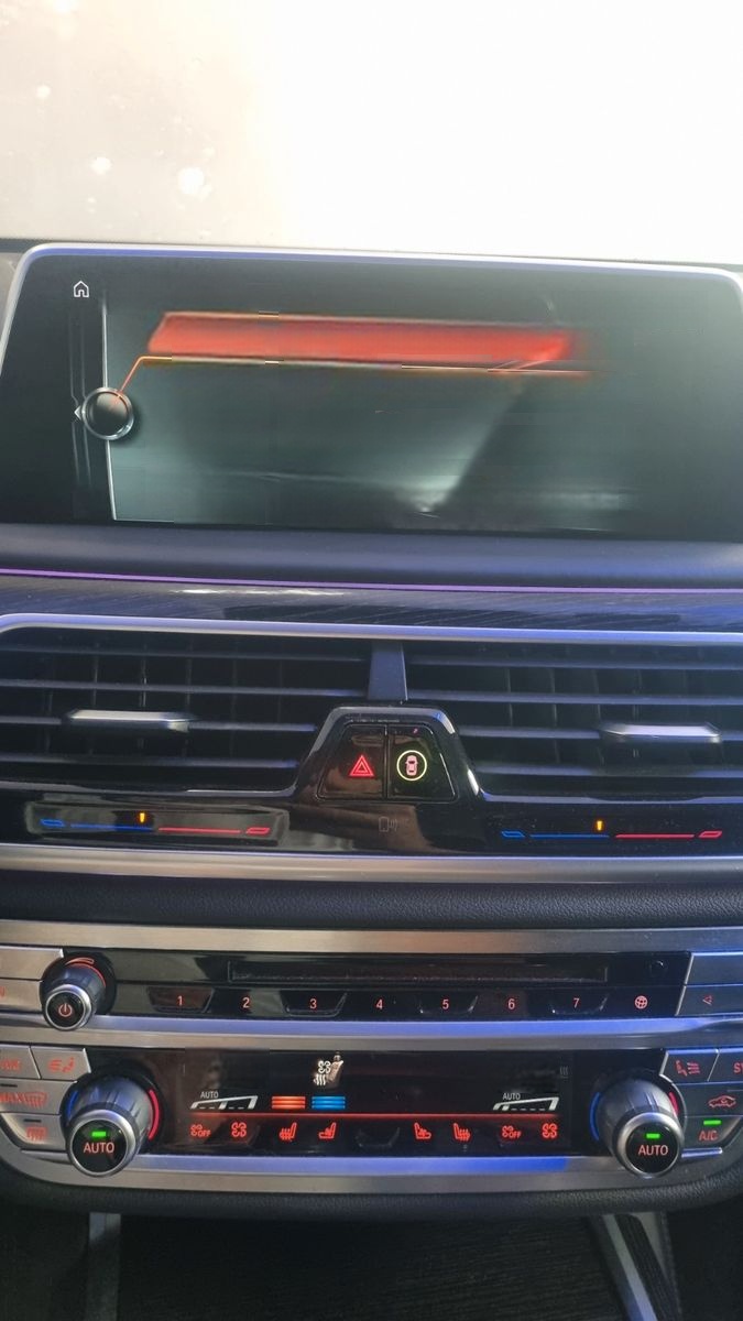 BMW 750 i M PERFORMANCE PAKET foto 15