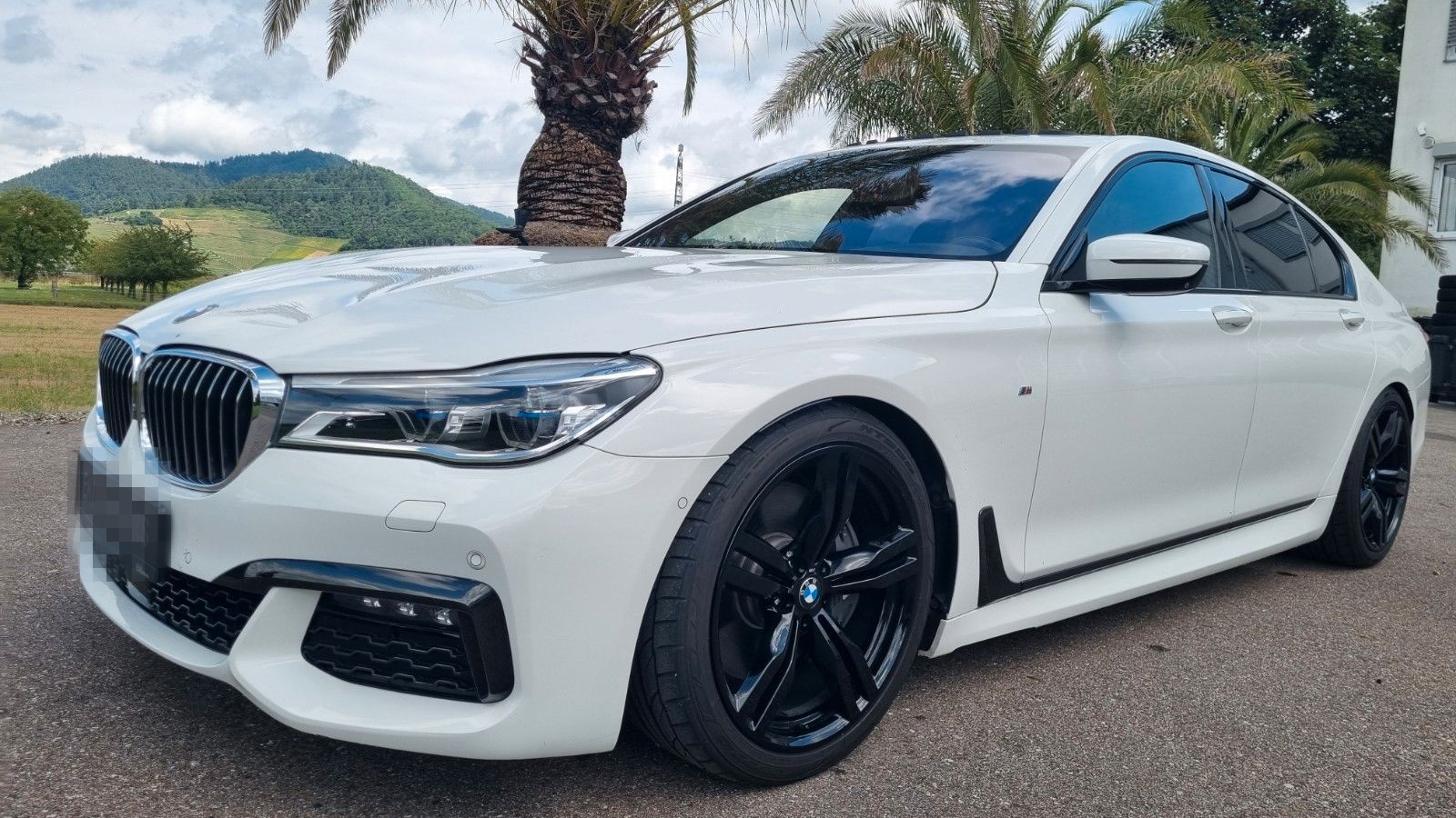 BMW 750 i M PERFORMANCE PAKET foto 16