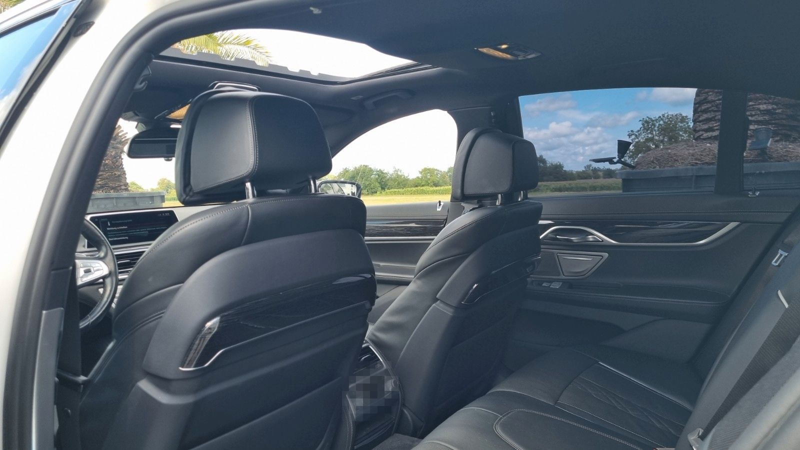 BMW 750 i M PERFORMANCE PAKET foto 18