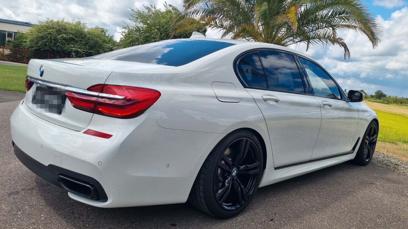 BMW 750 i M PERFORMANCE PAKET foto 20