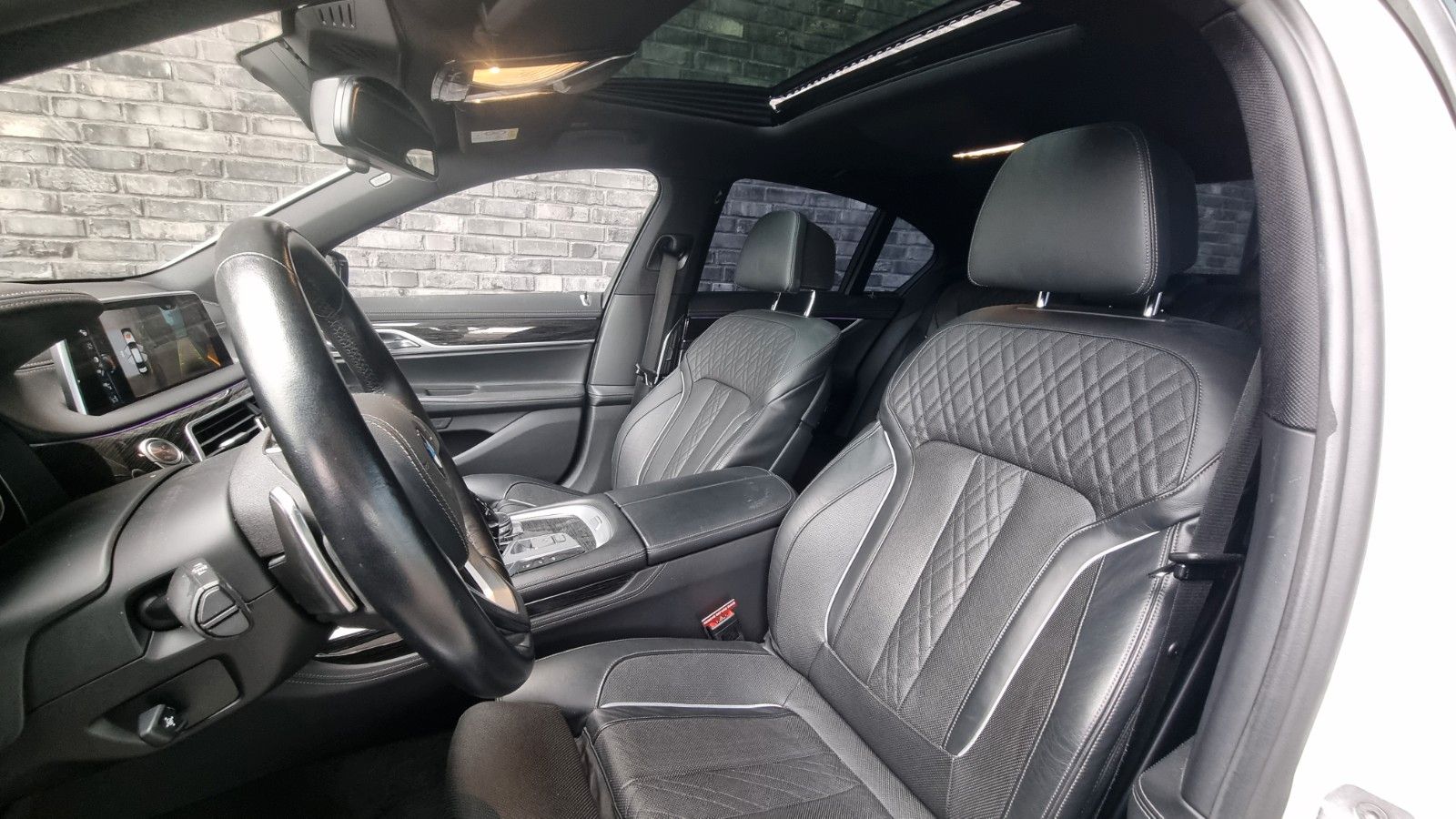 BMW 750 i M PERFORMANCE PAKET foto 8