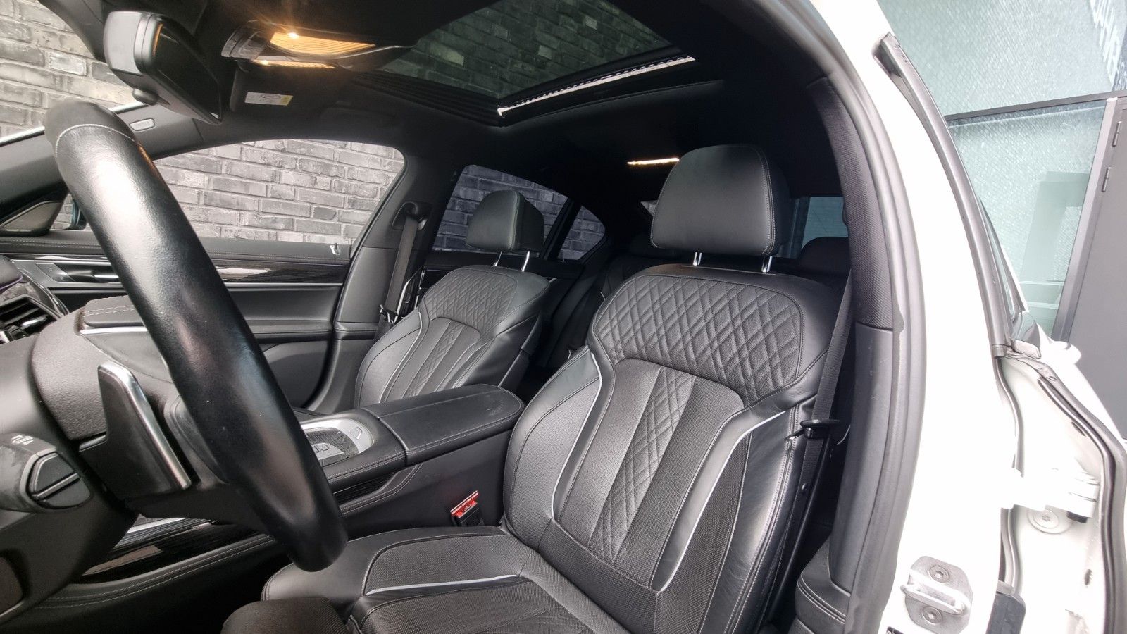 BMW 750 i M PERFORMANCE PAKET foto 9