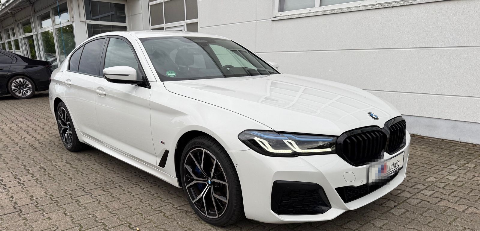 BMW 545e xDrive Lim M Sportpaket Head-Up HK HiFi foto 3
