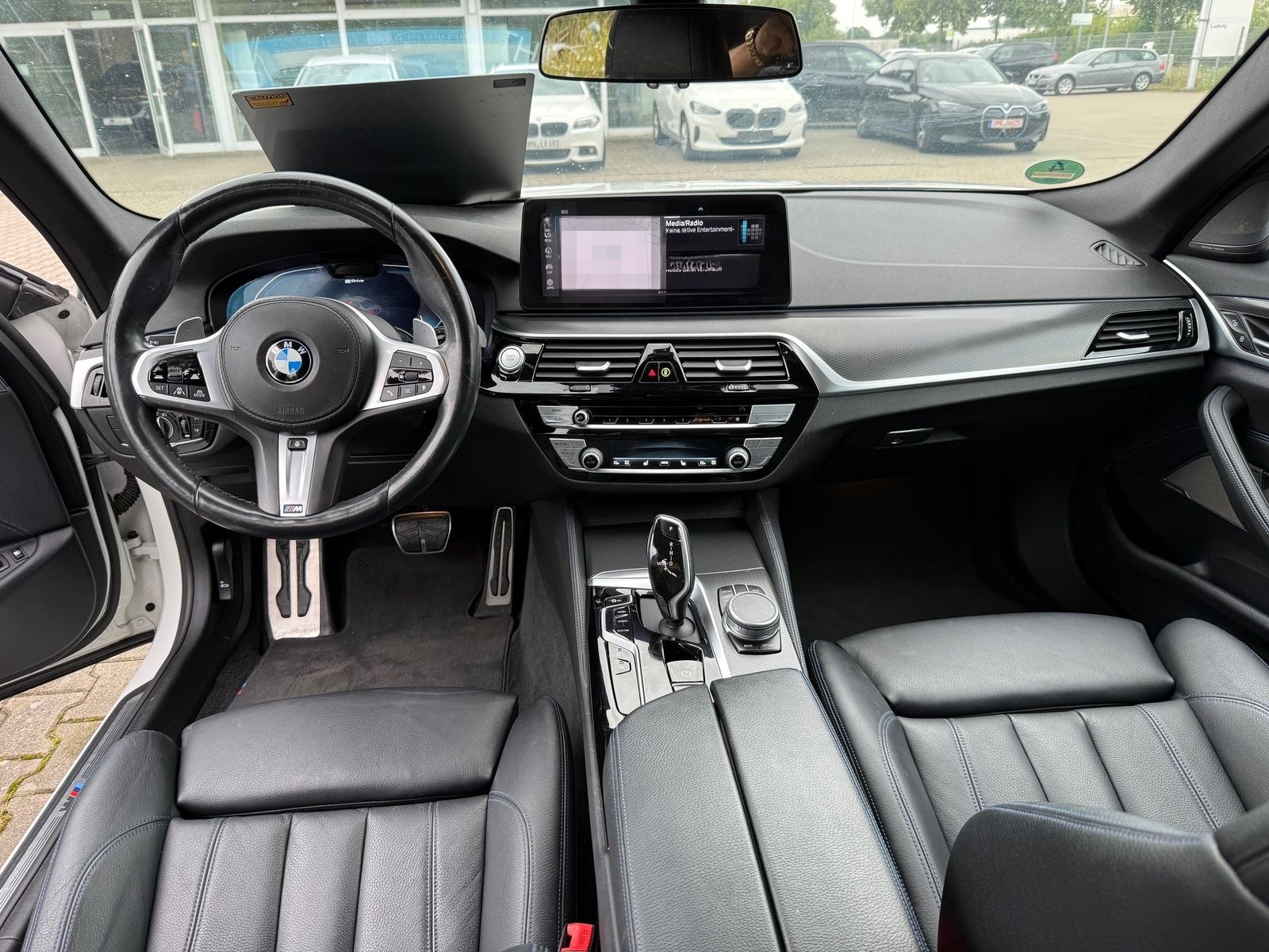 BMW 545e xDrive Lim M Sportpaket Head-Up HK HiFi foto 8
