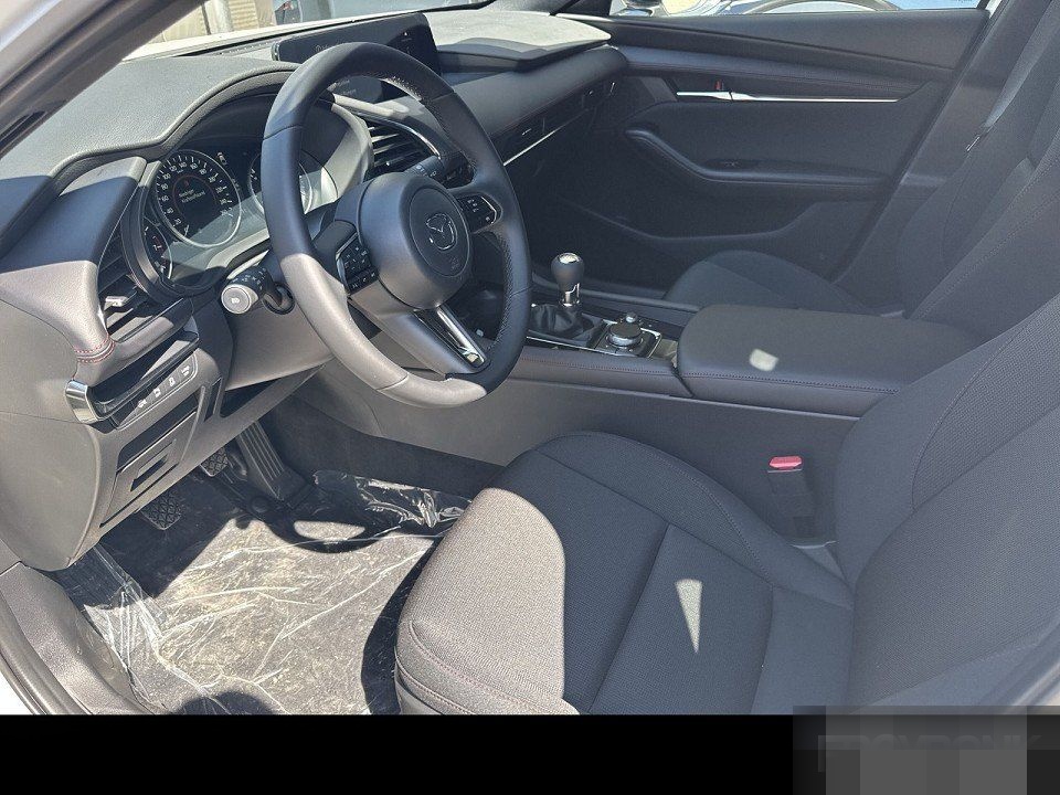 Mazda 3 2.5L e-SKYACTIV G 140ps Homura foto 10