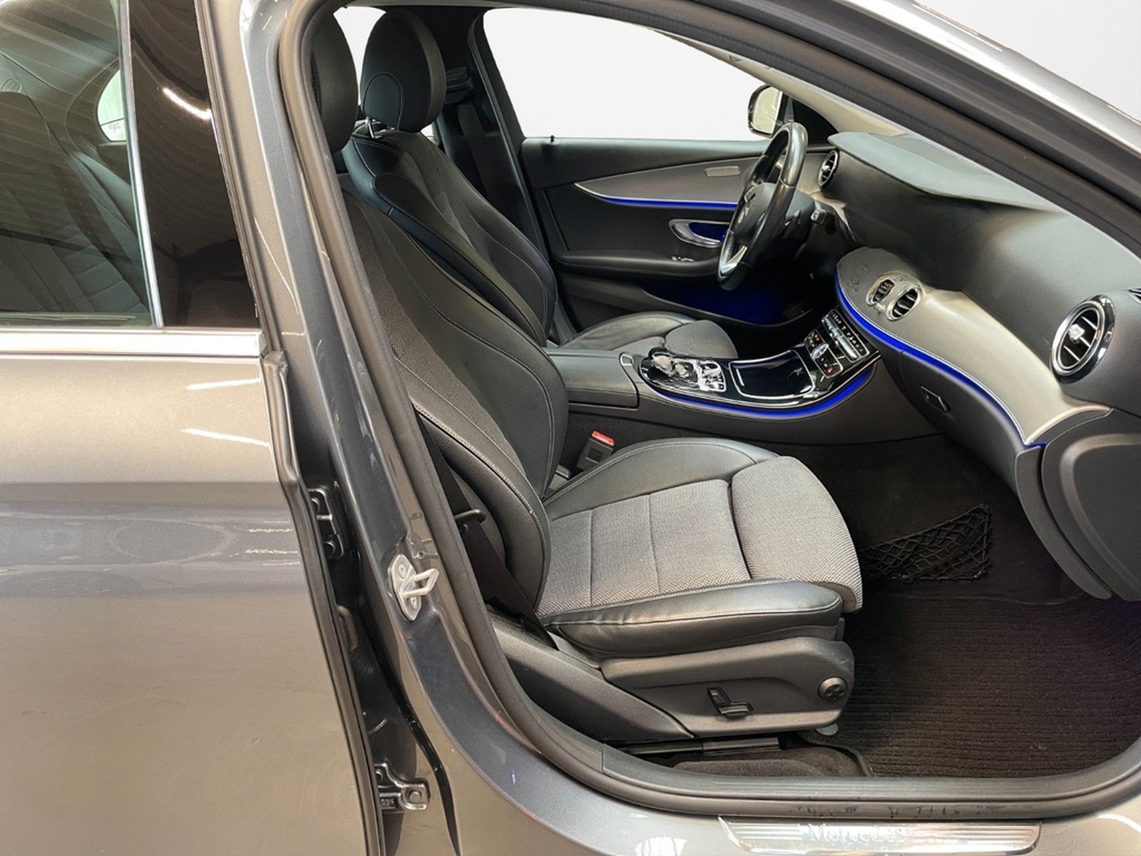 Mercedes-Benz E 400 4Matic Lim. ACC SD LED HUD STHZ NP:81.000€ foto 15