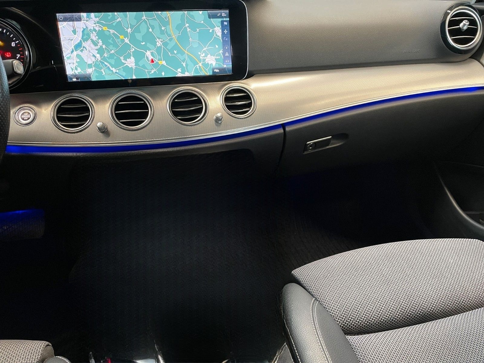 Mercedes-Benz E 400 4Matic Lim. ACC SD LED HUD STHZ NP:81.000€ foto 20