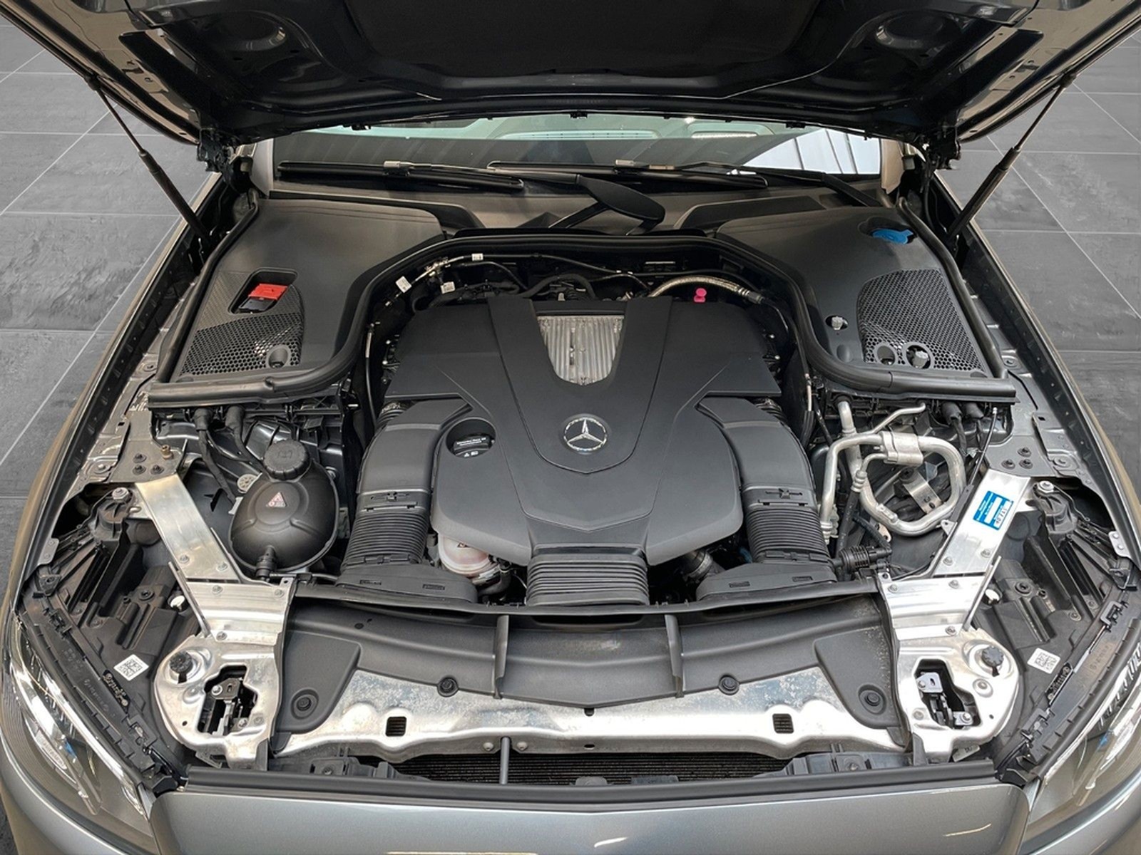 Mercedes-Benz E 400 4Matic Lim. ACC SD LED HUD STHZ NP:81.000€ foto 10