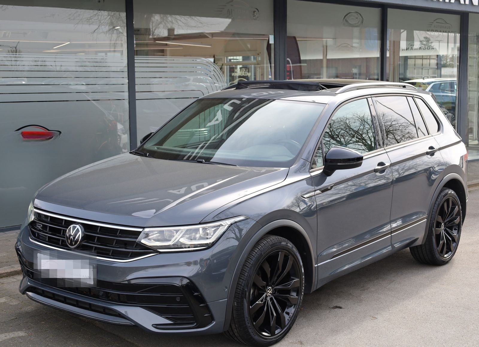 Volkswagen Tiguan R-Line*AHK*Virtual*Pano*ACC*MatrixLED*20" foto 2