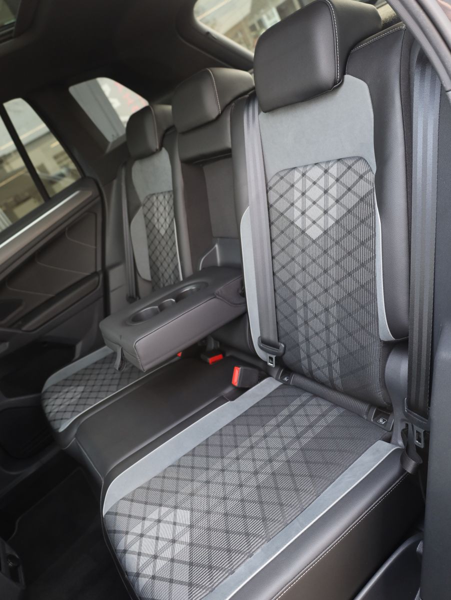 Volkswagen Tiguan R-Line*AHK*Virtual*Pano*ACC*MatrixLED*20" foto 18