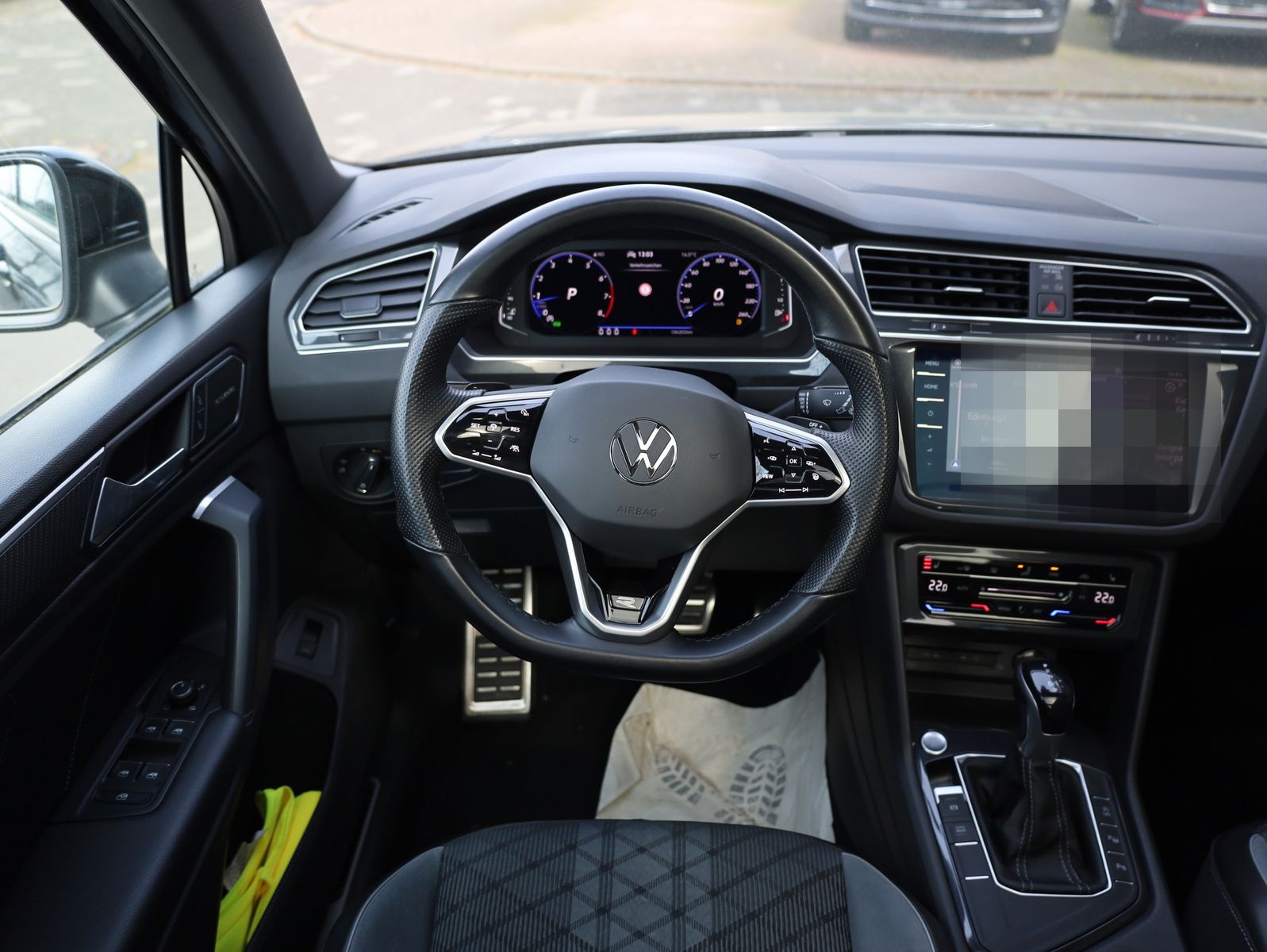 Volkswagen Tiguan R-Line*AHK*Virtual*Pano*ACC*MatrixLED*20" foto 21