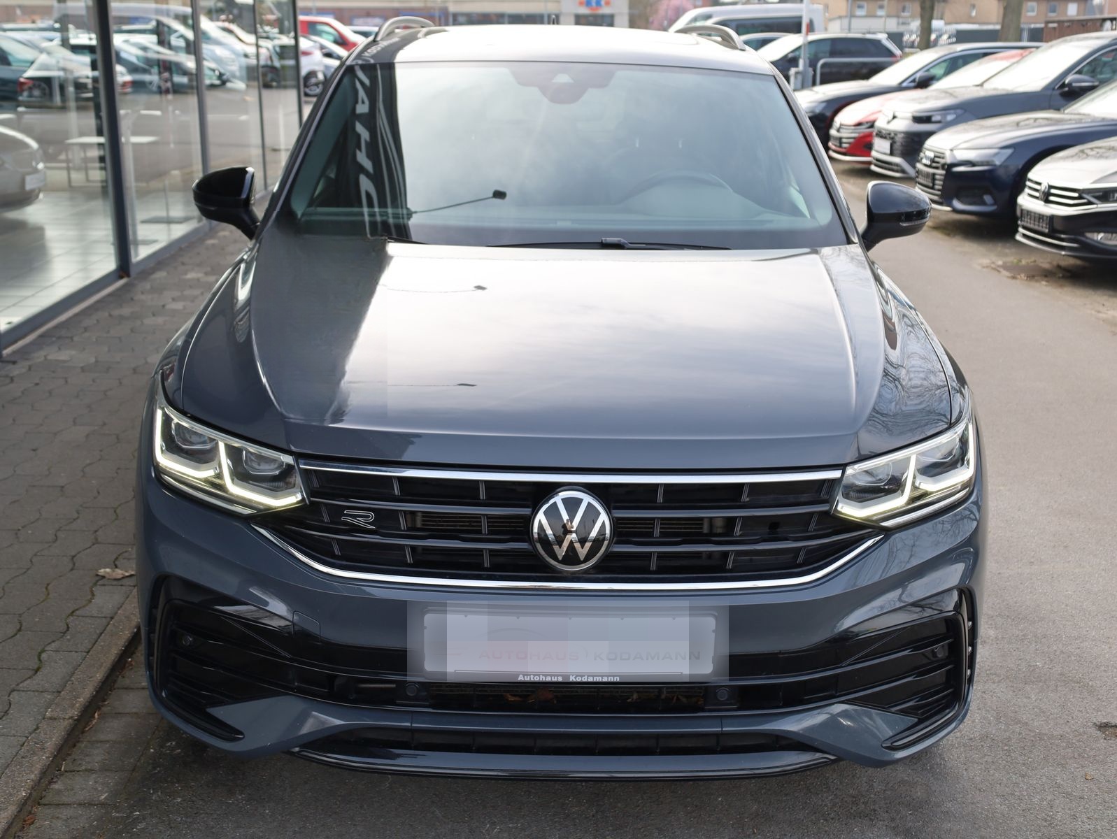 Volkswagen Tiguan R-Line*AHK*Virtual*Pano*ACC*MatrixLED*20" foto 4