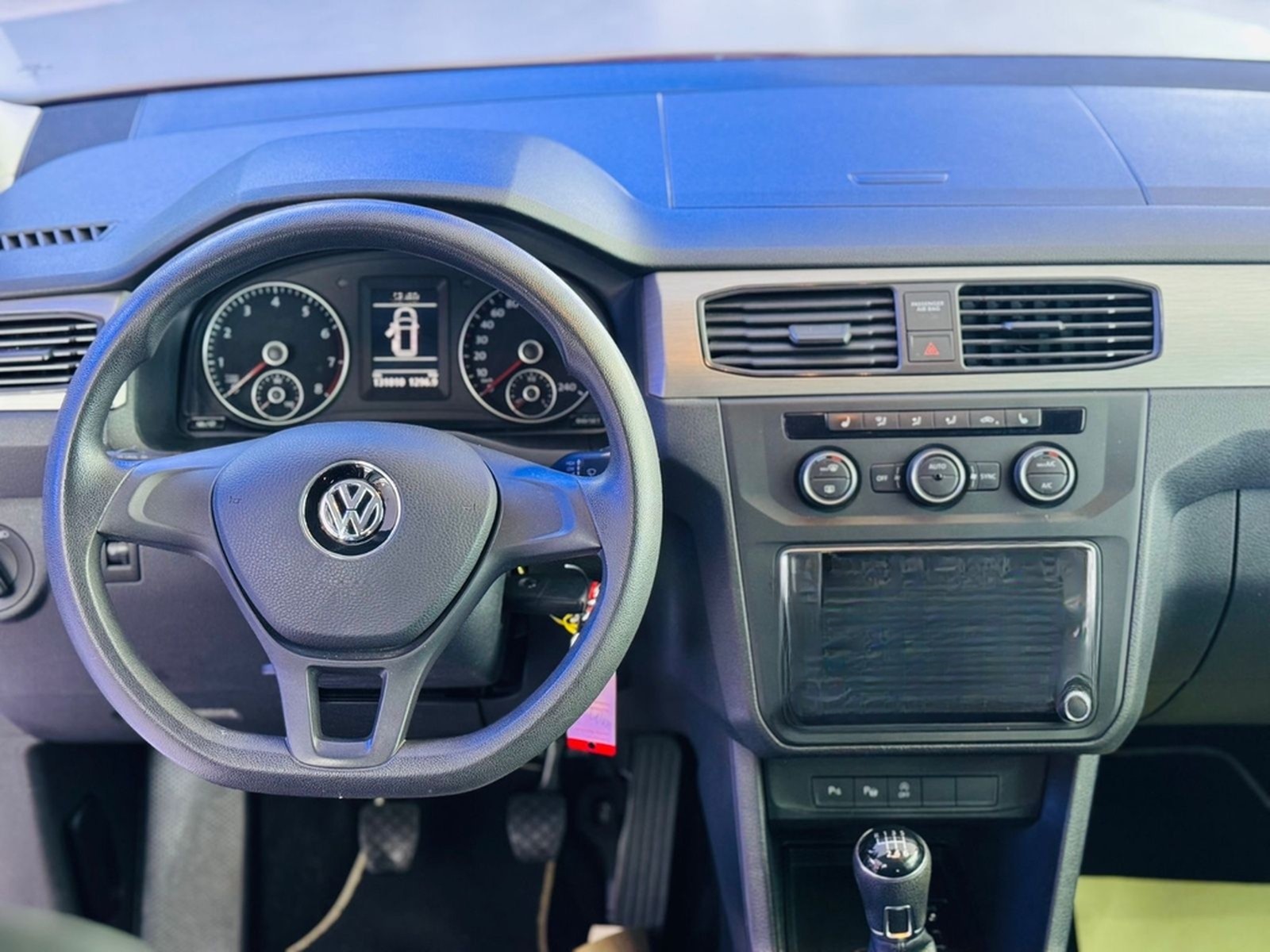 Volkswagen Caddy Behindertengerecht-Rampe foto 15