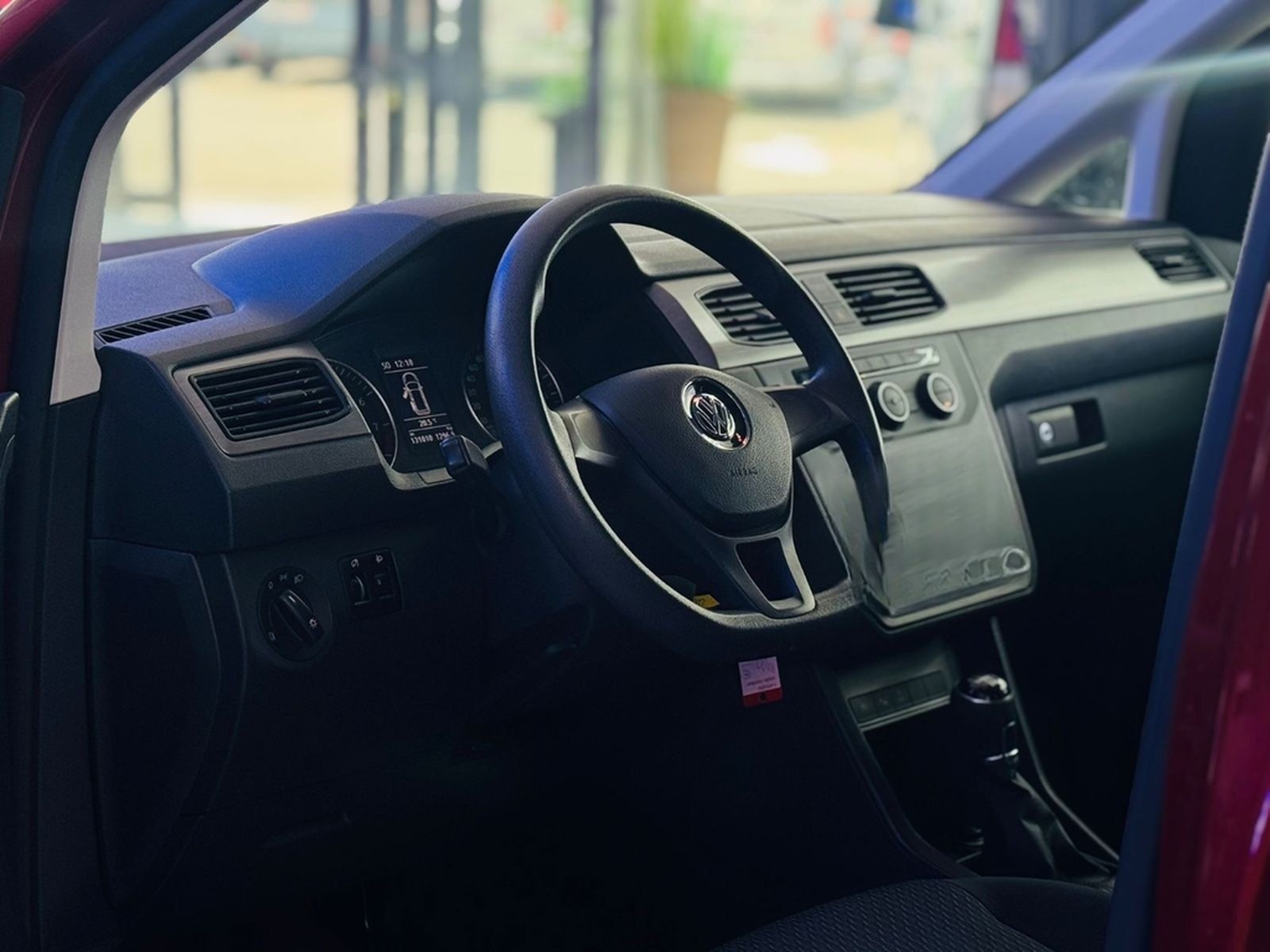 Volkswagen Caddy Behindertengerecht-Rampe foto 18