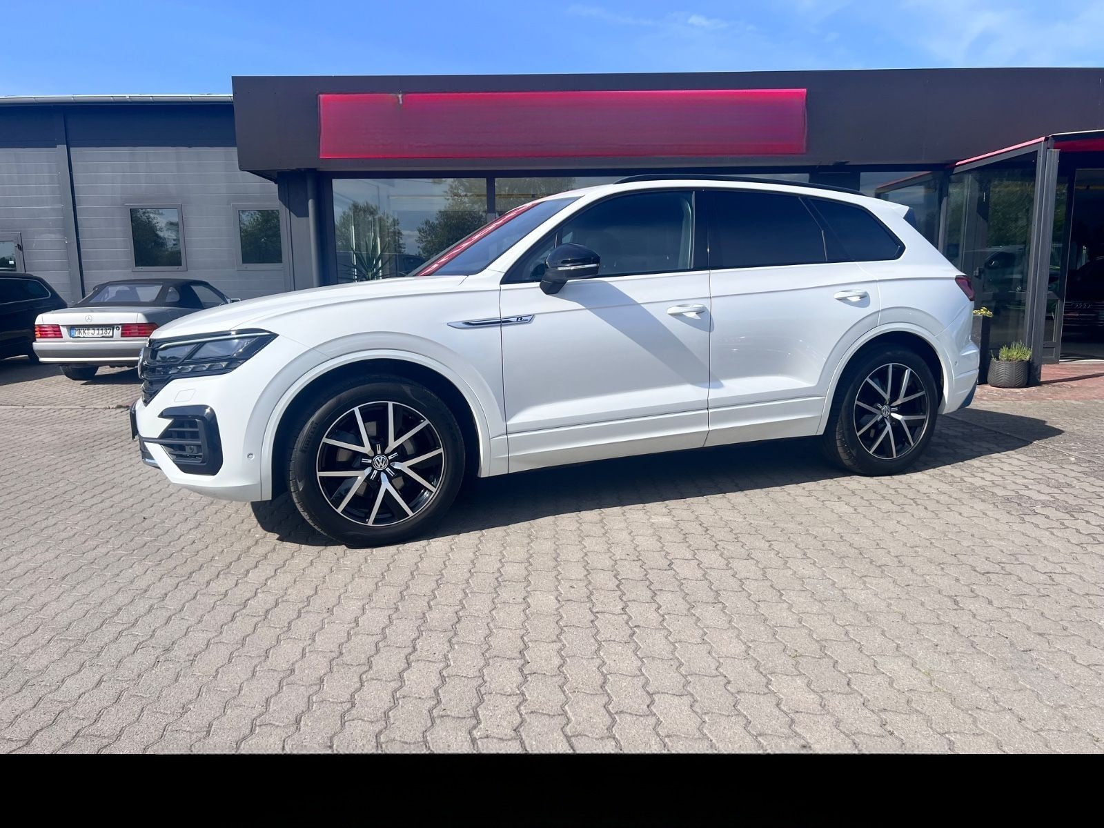 Volkswagen Touareg 3.0 TDI 4Motion R-Line AHK Leder Standh foto 2