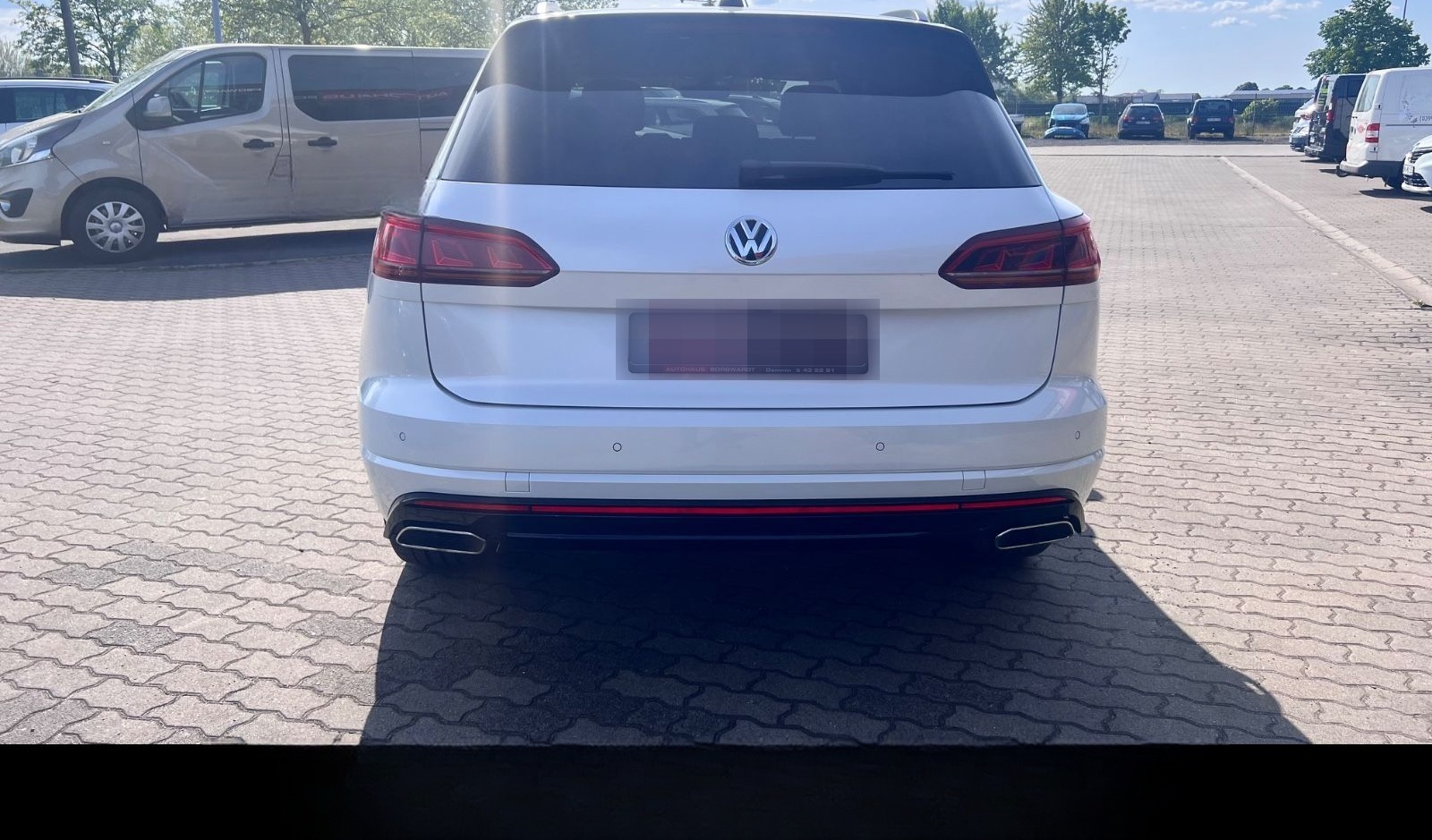 Volkswagen Touareg 3.0 TDI 4Motion R-Line AHK Leder Standh foto 4