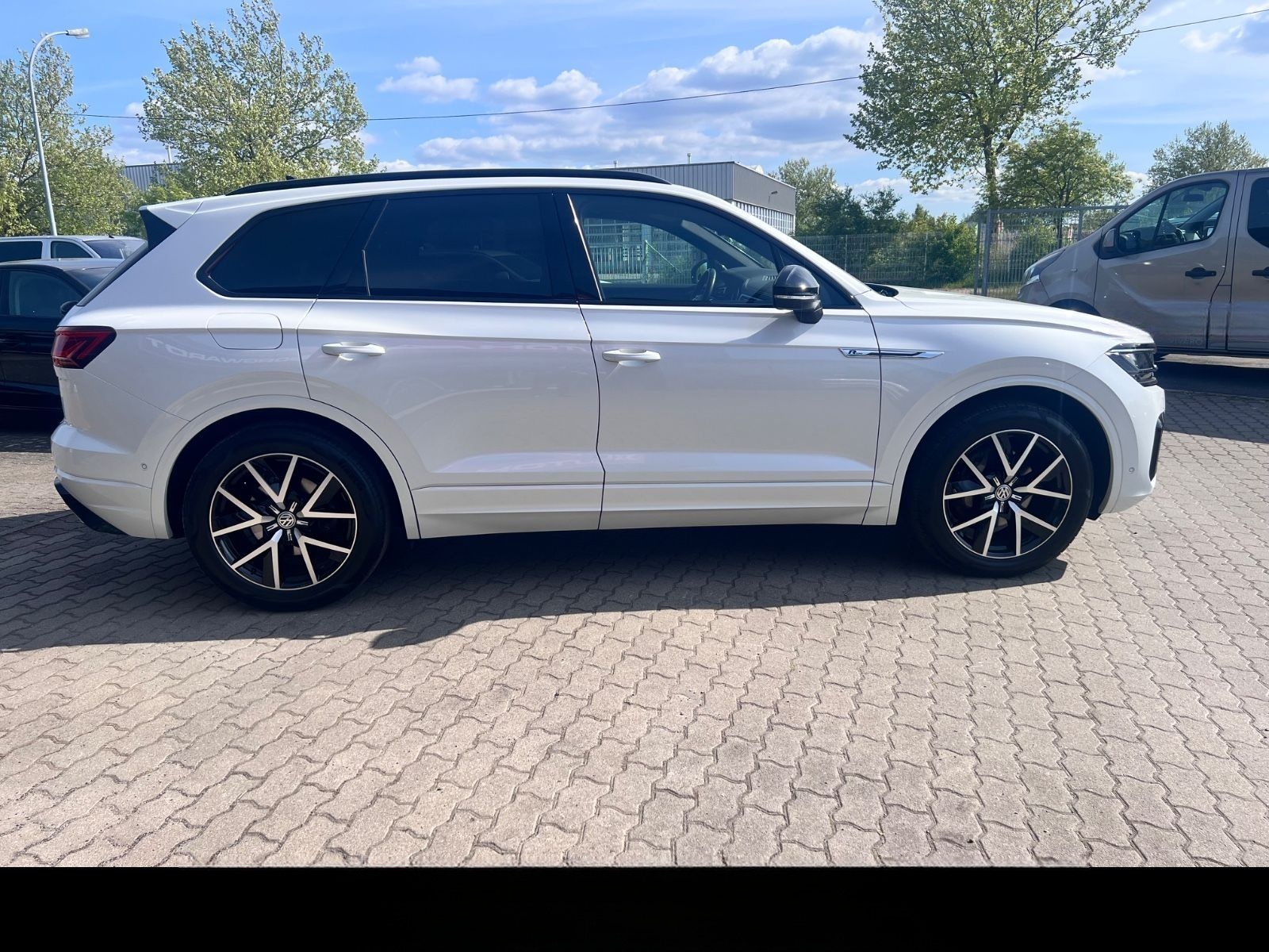 Volkswagen Touareg 3.0 TDI 4Motion R-Line AHK Leder Standh foto 6