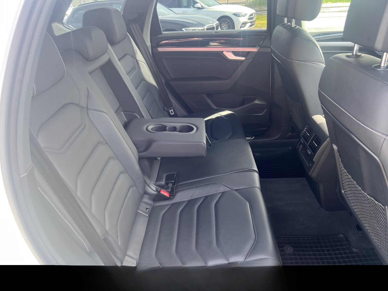 Volkswagen Touareg 3.0 TDI 4Motion R-Line AHK Leder Standh foto 10