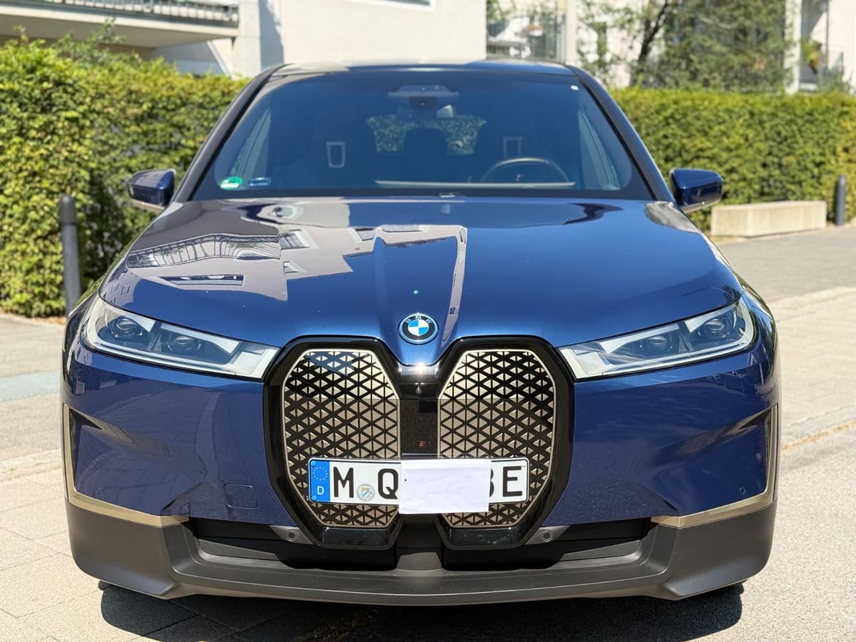BMW iX 40 foto 2