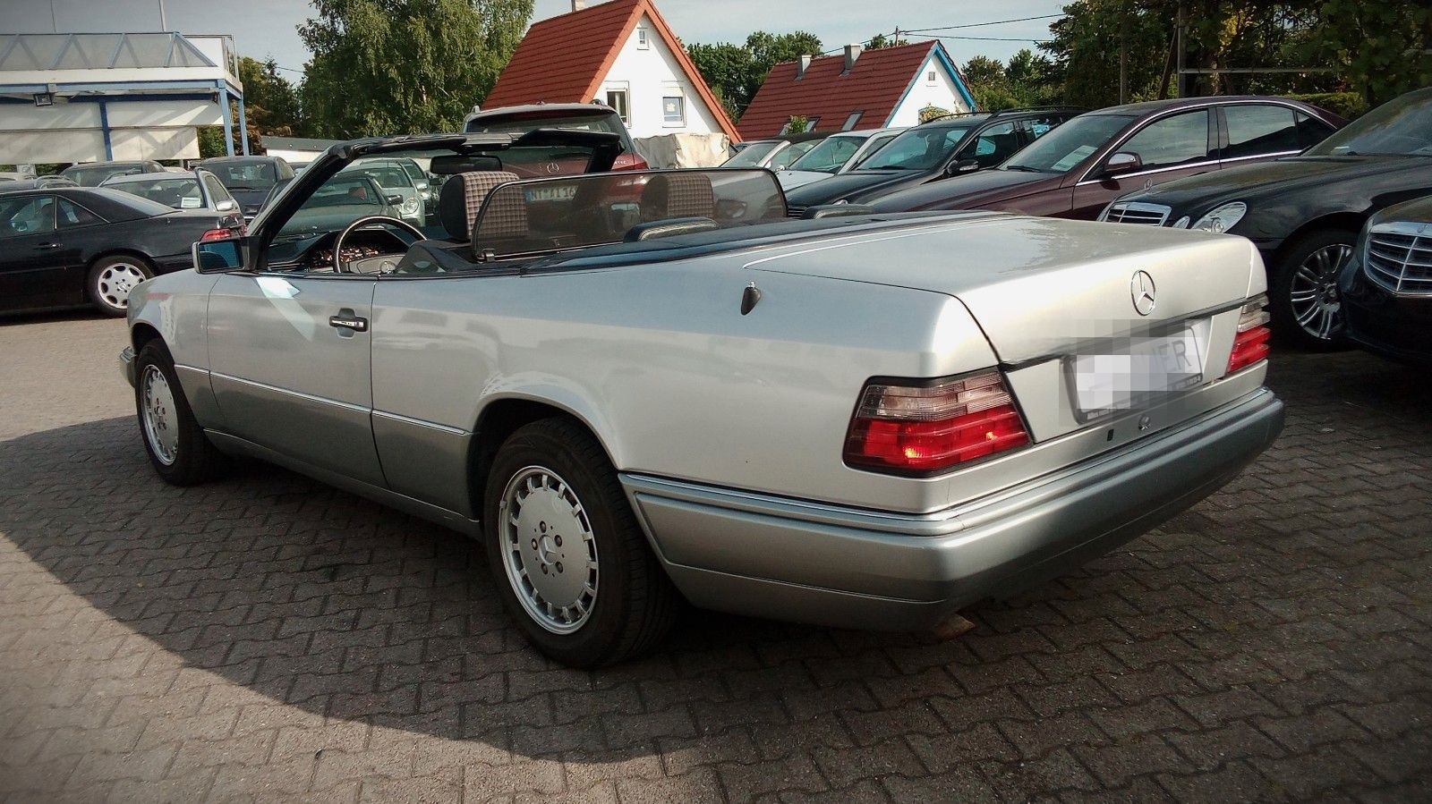 Mercedes-Benz E 200 C124 W124 Cabriolet foto 3