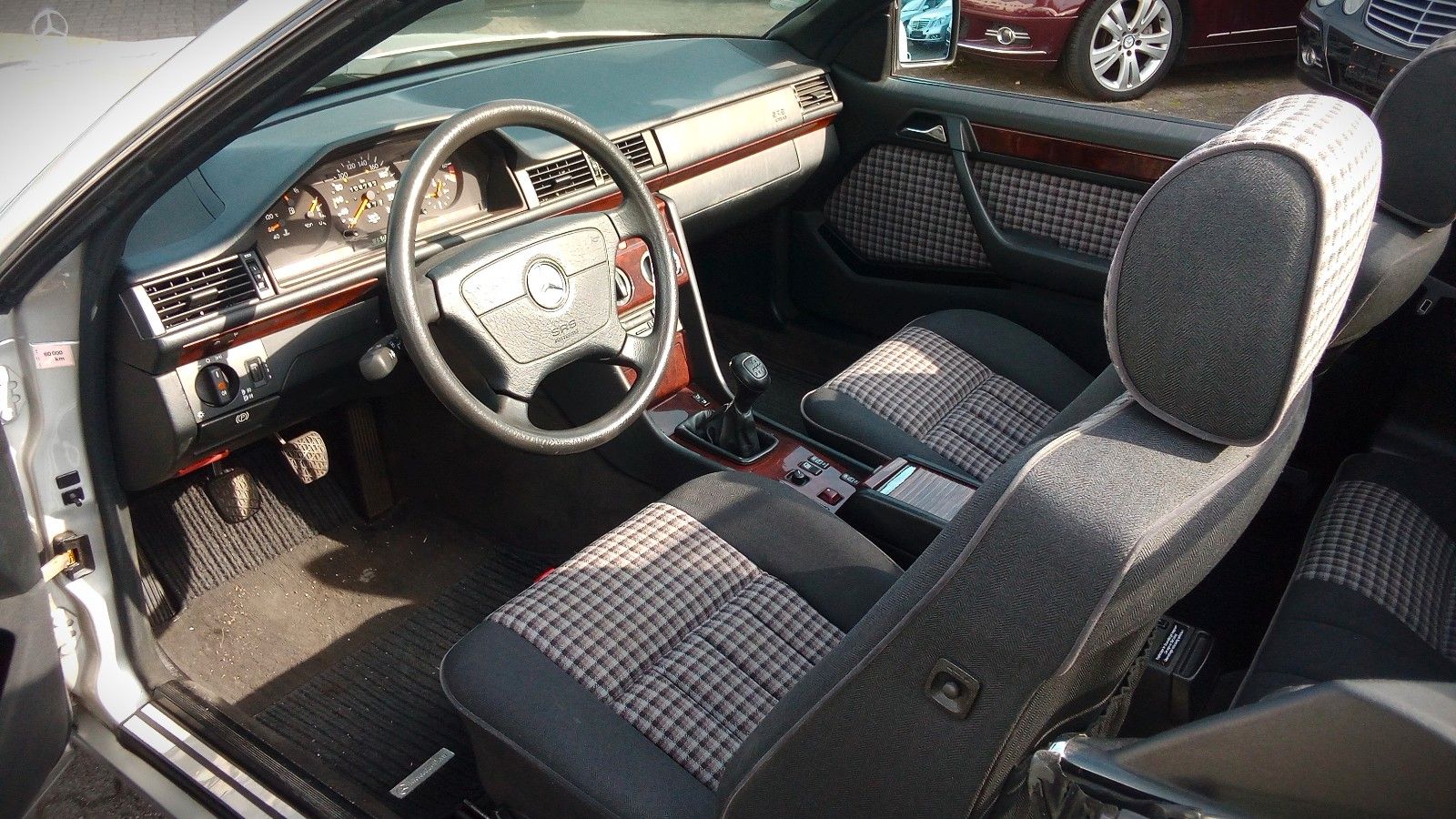 Mercedes-Benz E 200 C124 W124 Cabriolet foto 9