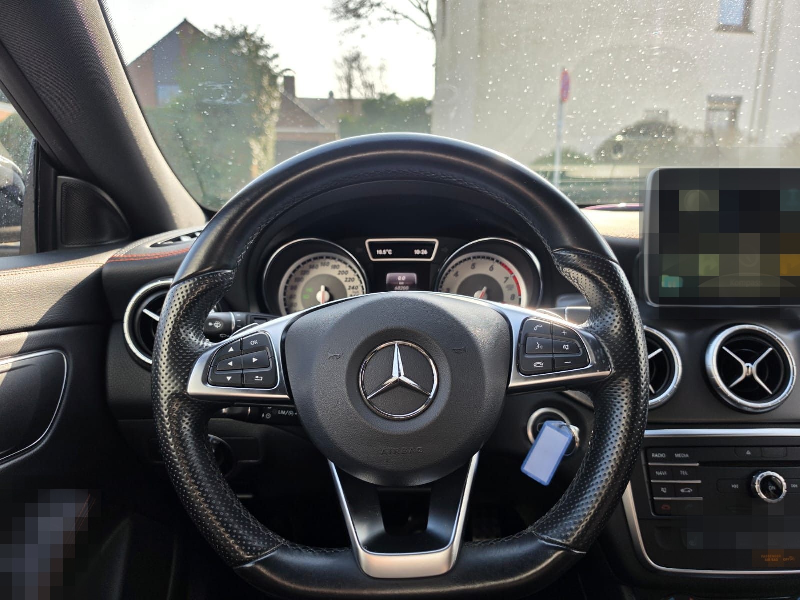 Mercedes-Benz CLA 200 Shooting Brake ORANGE ART EDITION/AMG foto 9