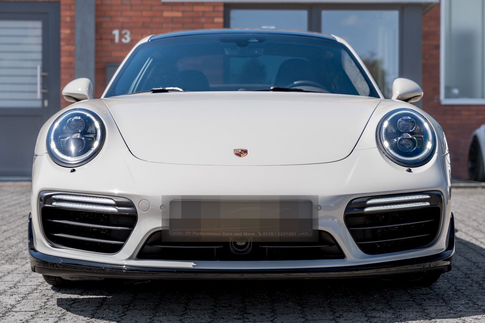 Porsche 911 Turbo S 991.2/PDK/Keramik/ACC/Pano/Burmester foto 9