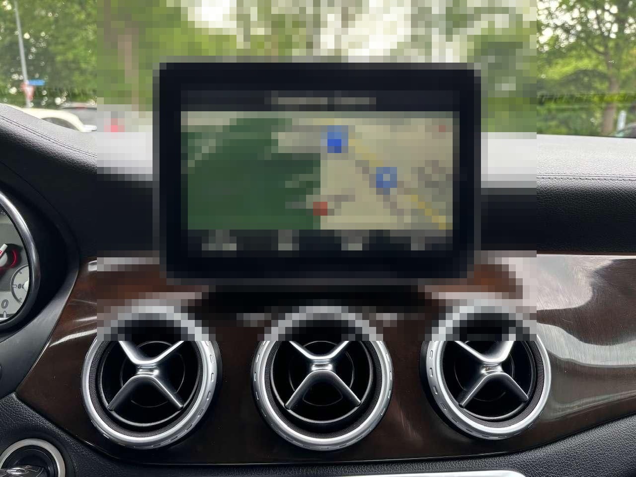 Mercedes-Benz GLA 200 d 7G-DCT  Score / Urban  foto 21