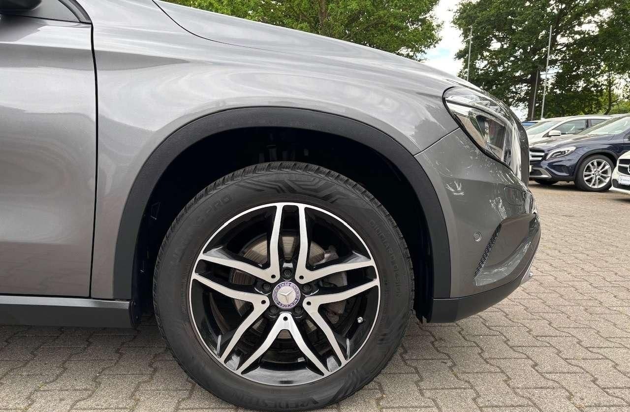 Mercedes-Benz GLA 200 d 7G-DCT  Score / Urban  foto 10