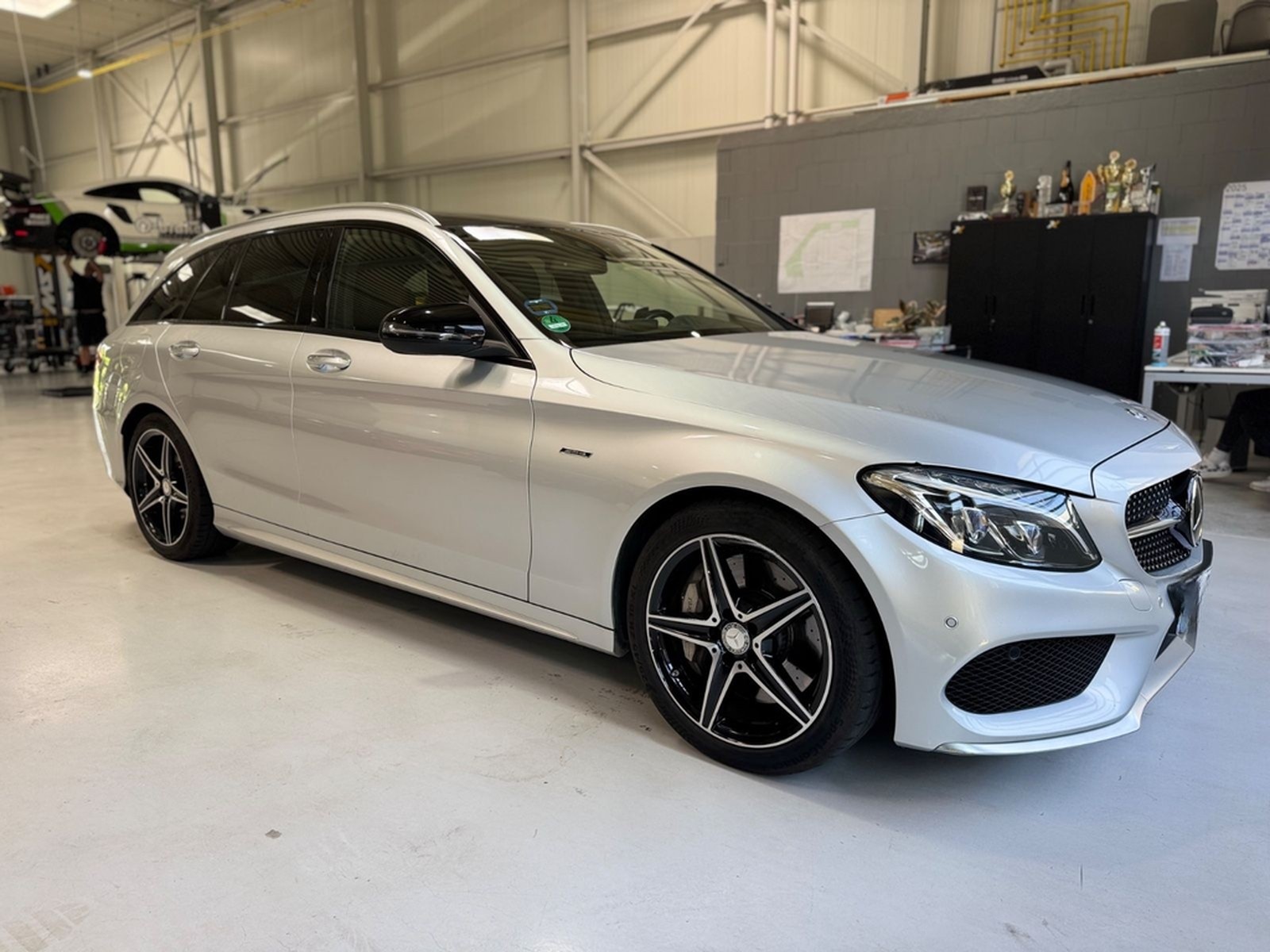 Mercedes-Benz C 450 AMG/C43 AMG foto 2