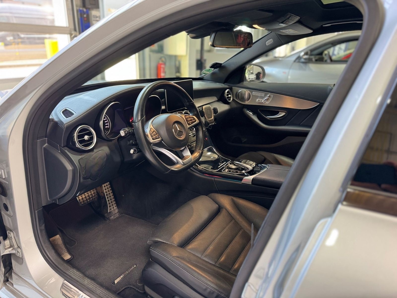 Mercedes-Benz C 450 AMG/C43 AMG foto 7
